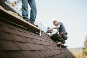 Local Roofers in Winslow, AR